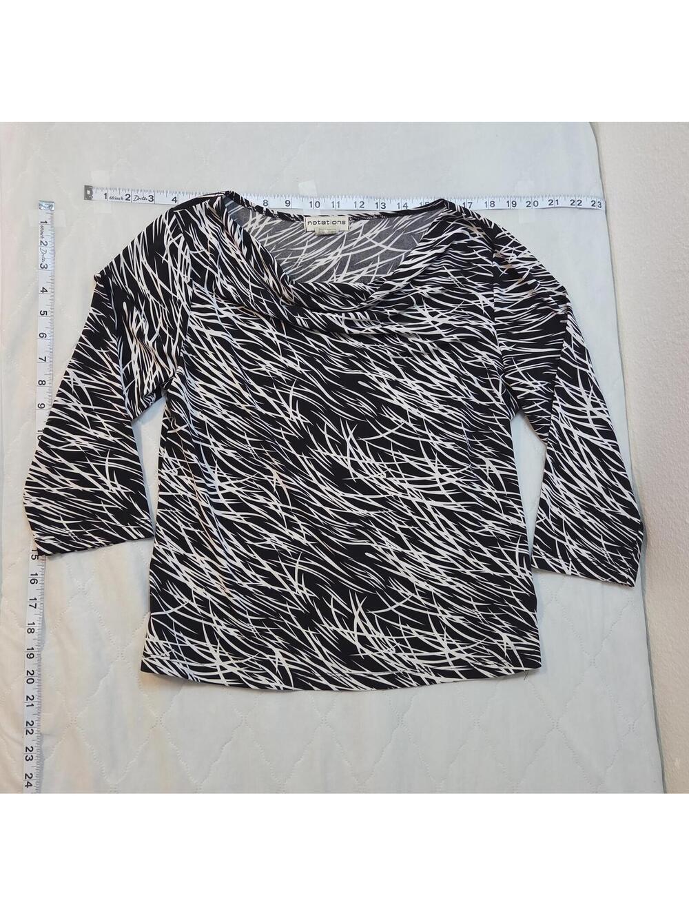 Notations Petite Size PL Black and White Patterned Top